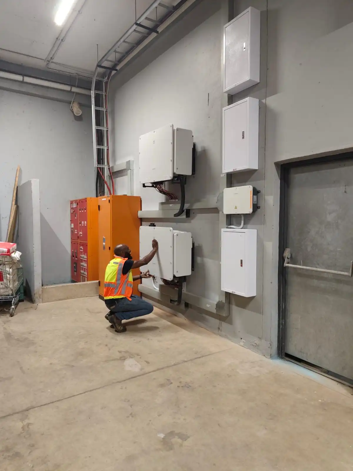 ProExpert Solar certified technician